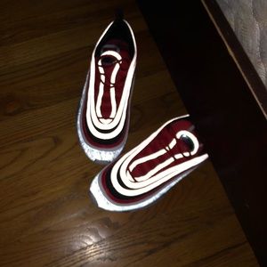 Meet your Posher, Nelson